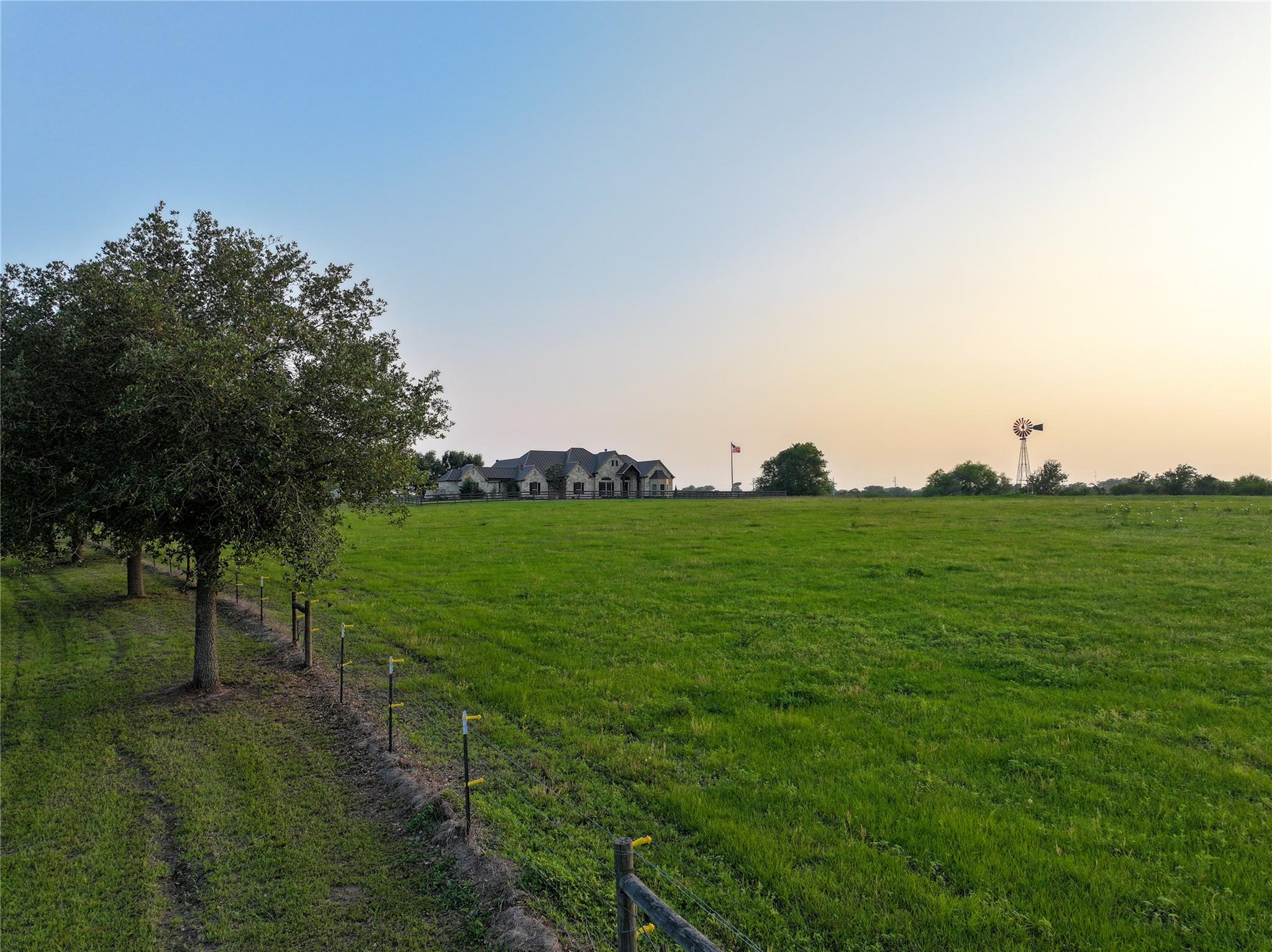 8271 Fm 529 Road Bellville TX 77418