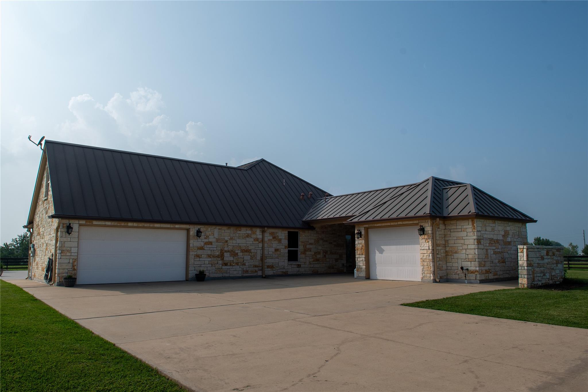 8271 Fm 529 Road Bellville TX 77418