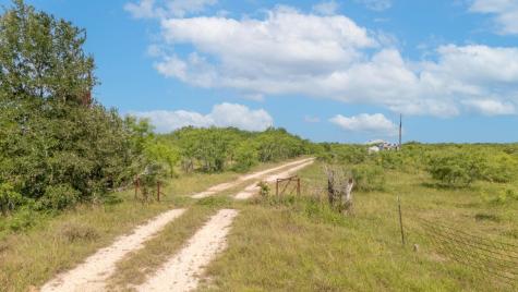 000 County Road 420 Waelder TX 78959