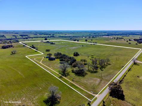 1797 County Road 261 Moulton TX 77975