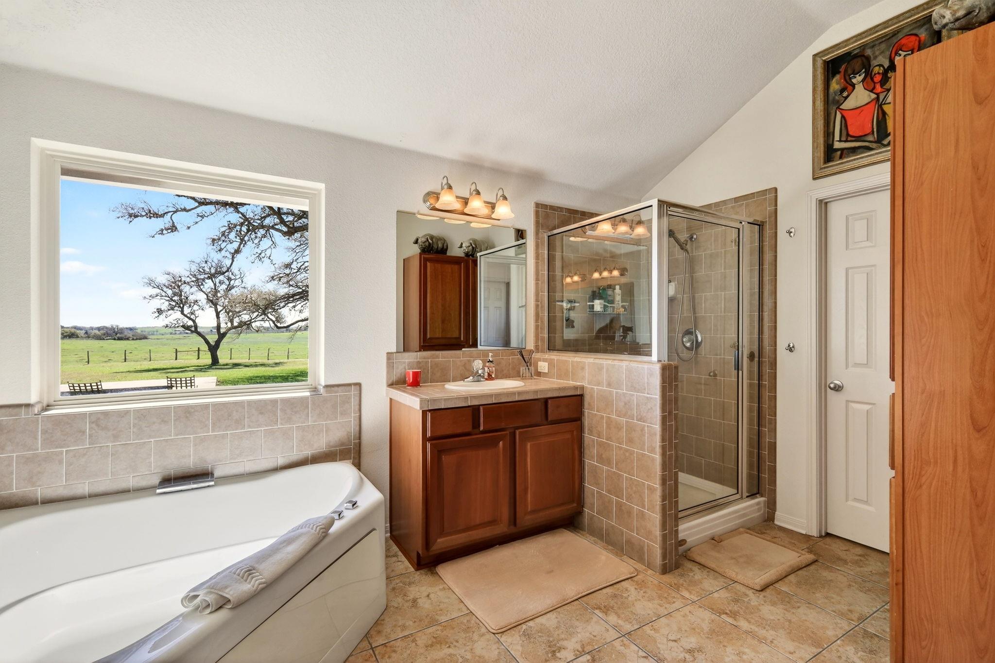 1797 County Road 261 Moulton TX 77975