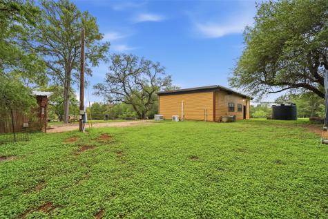 169 Ann Powell Road Smithville TX 78957