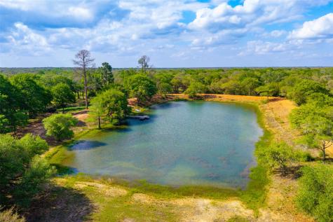 1106 N County Road 255 Garwood TX 77442