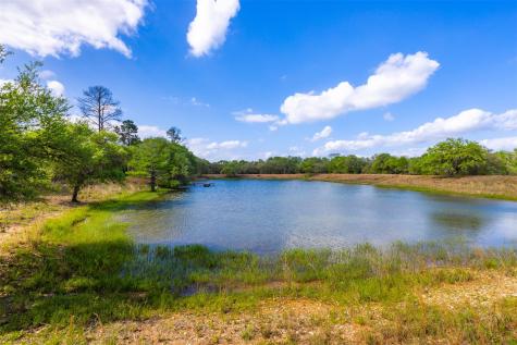 1106 N County Road 255 Garwood TX 77442