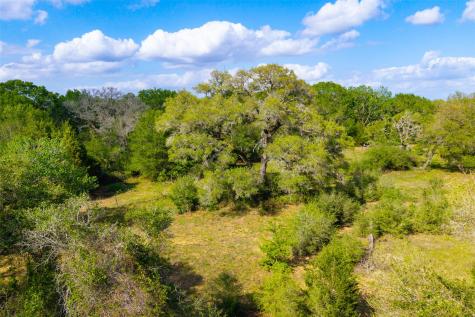 1106 N County Road 255 Garwood TX 77442