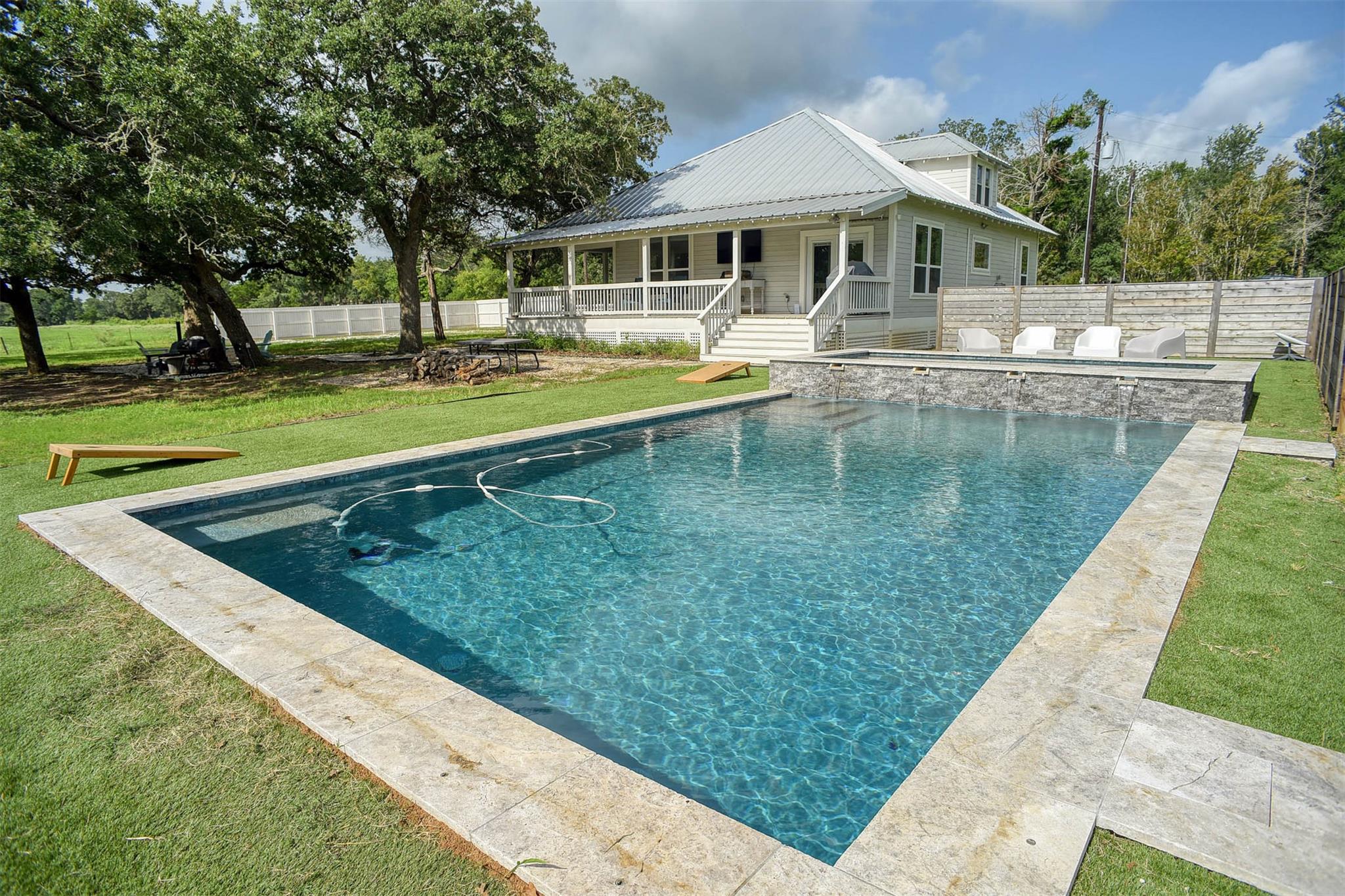 141 Grassyville Road Paige TX 78659