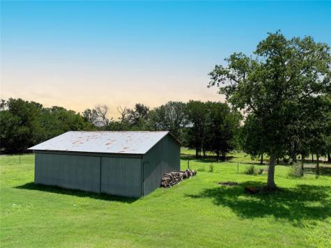 141 Grassyville Road Paige TX 78659
