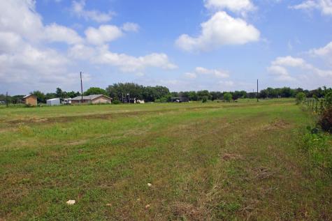 244 Apache Springs Road Briggs TX 78608