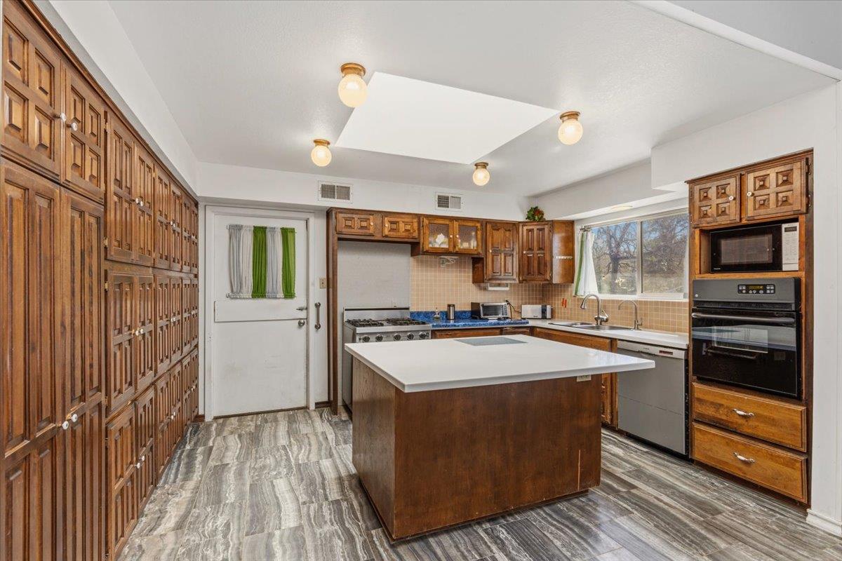 280 Cole Drive Liberty Hill TX 78642