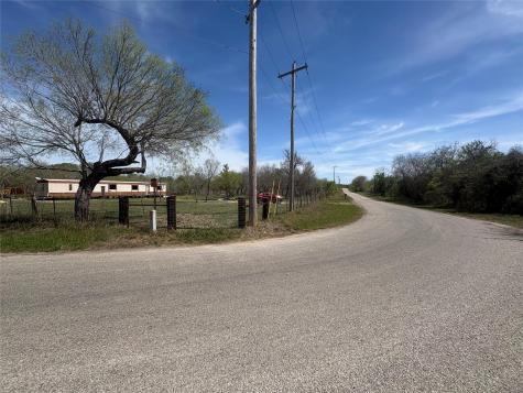 1285 Burdette Wells Road Lockhart TX 78644