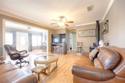 5135 W Us Highway 90 Schulenburg TX 78956