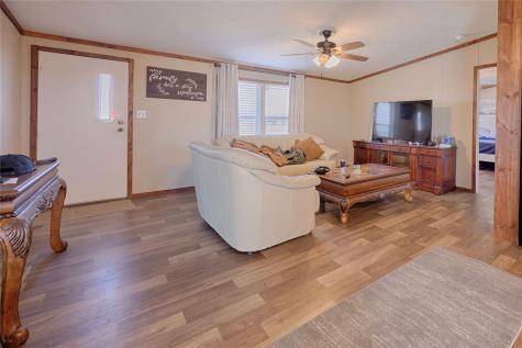 5135 W Us Highway 90 Schulenburg TX 78956