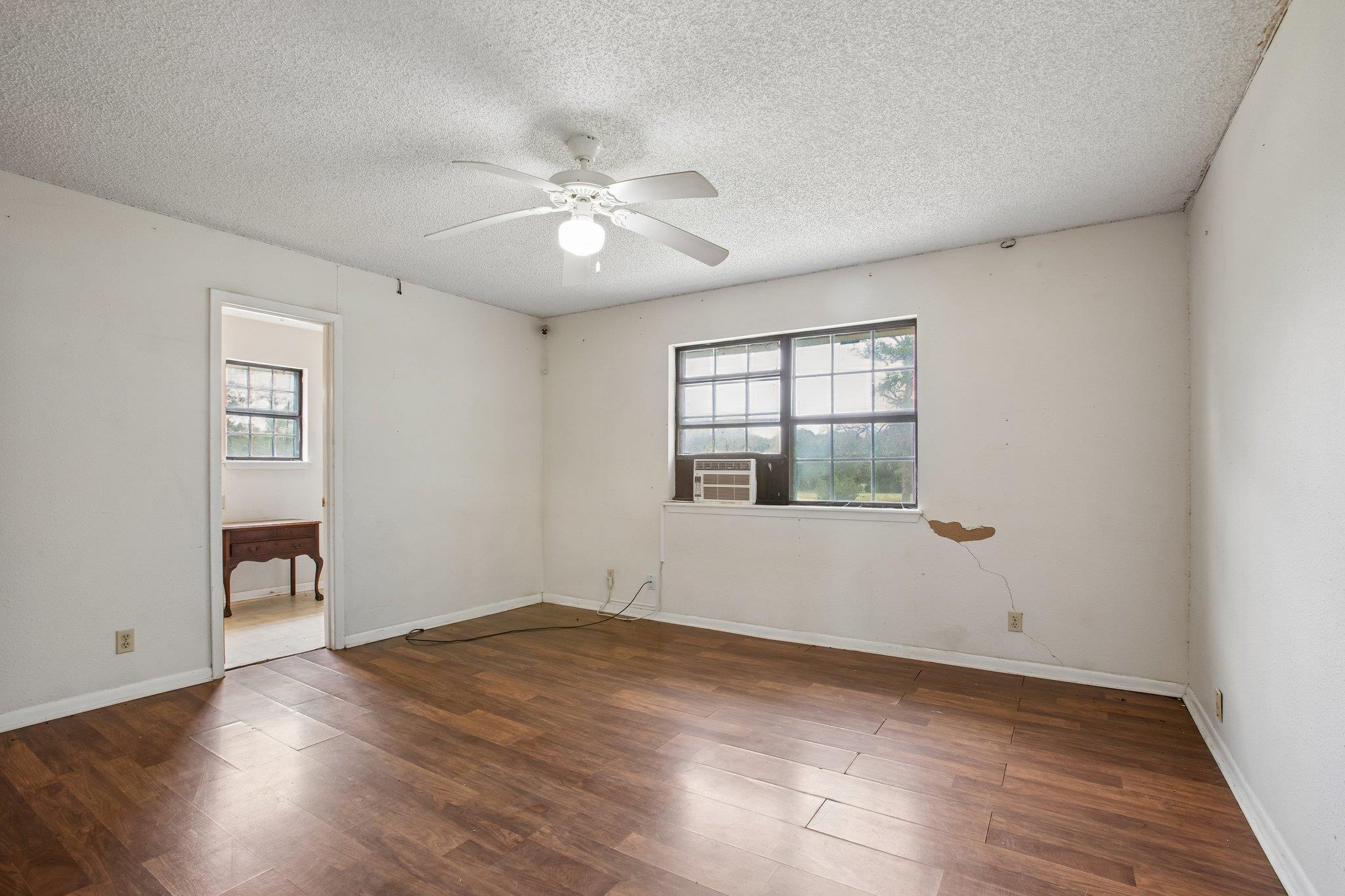 406 Monkey Road Elgin TX 78621