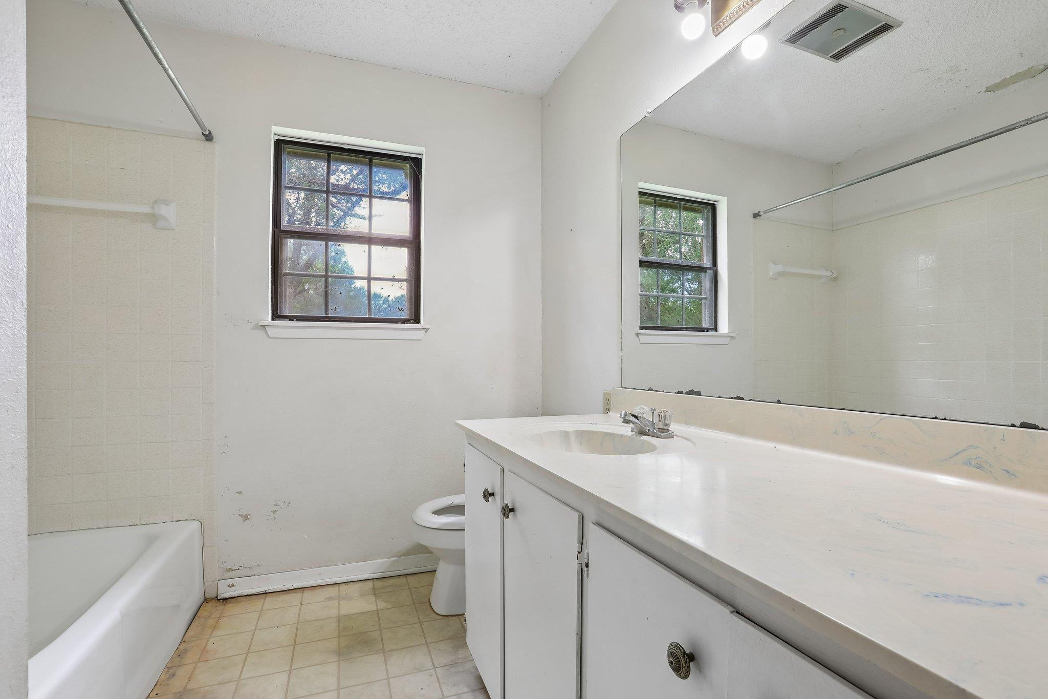 406 Monkey Road Elgin TX 78621