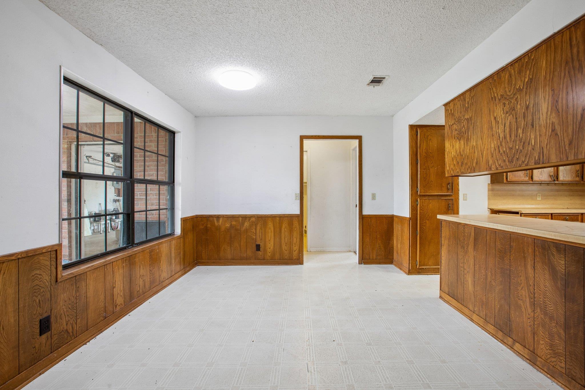 406 Monkey Road Elgin TX 78621