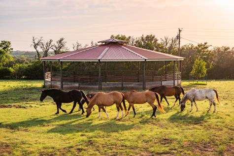 2055 Cr 284 Liberty Hill TX 78642