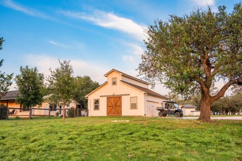2055 Cr 284 Liberty Hill TX 78642