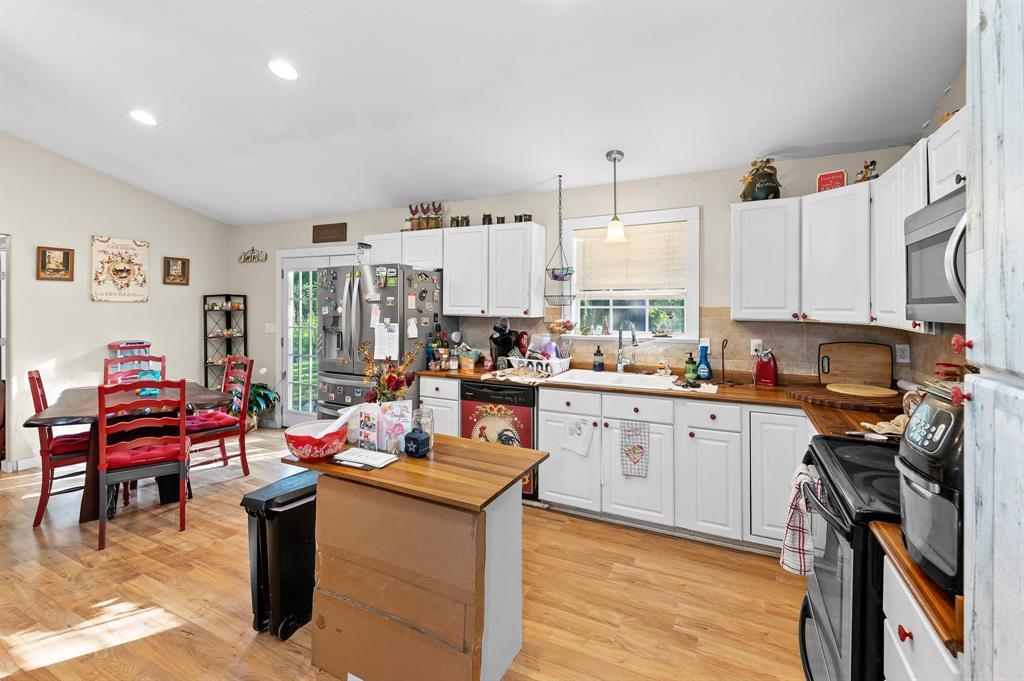 4771 County Road 473 Elgin TX 78621