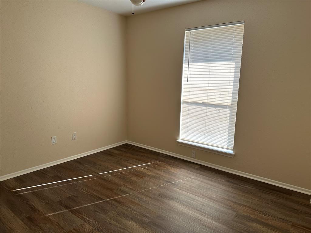 1047 Private Road 3022 Elgin TX 78621