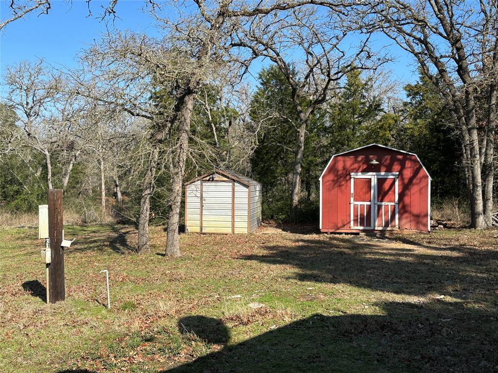 1047 Private Road 3022 Elgin TX 78621