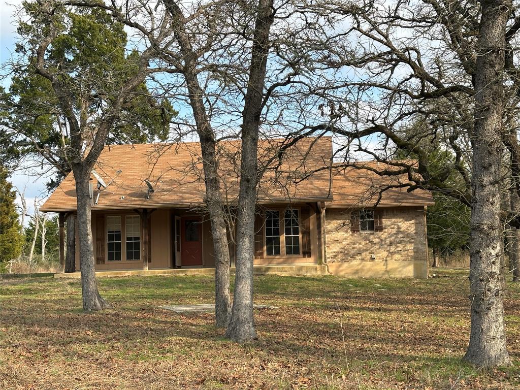 1047 Private Road 3022 Elgin TX 78621