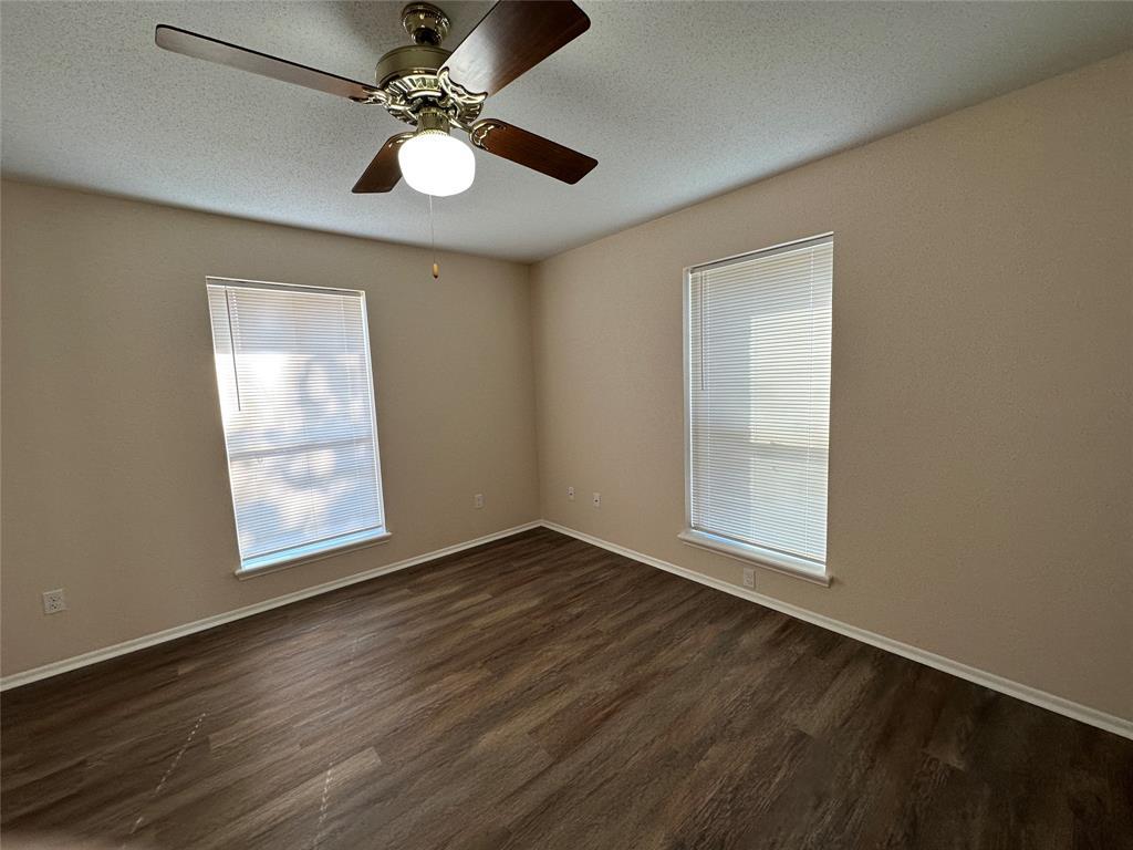 1047 Private Road 3022 Elgin TX 78621