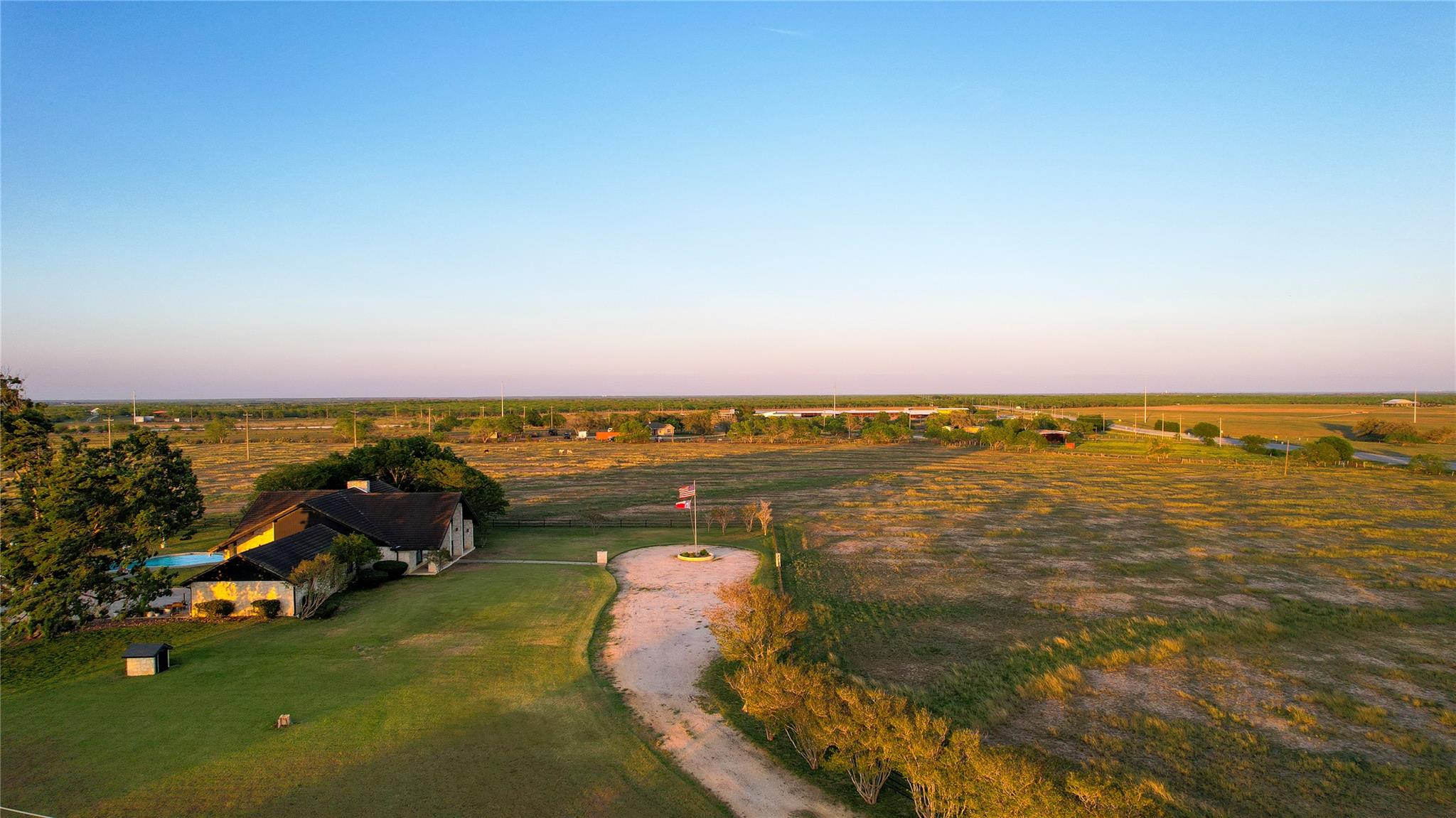 Tract 3 +/- 29 Ac E State Highway 87 Nixon TX 78140