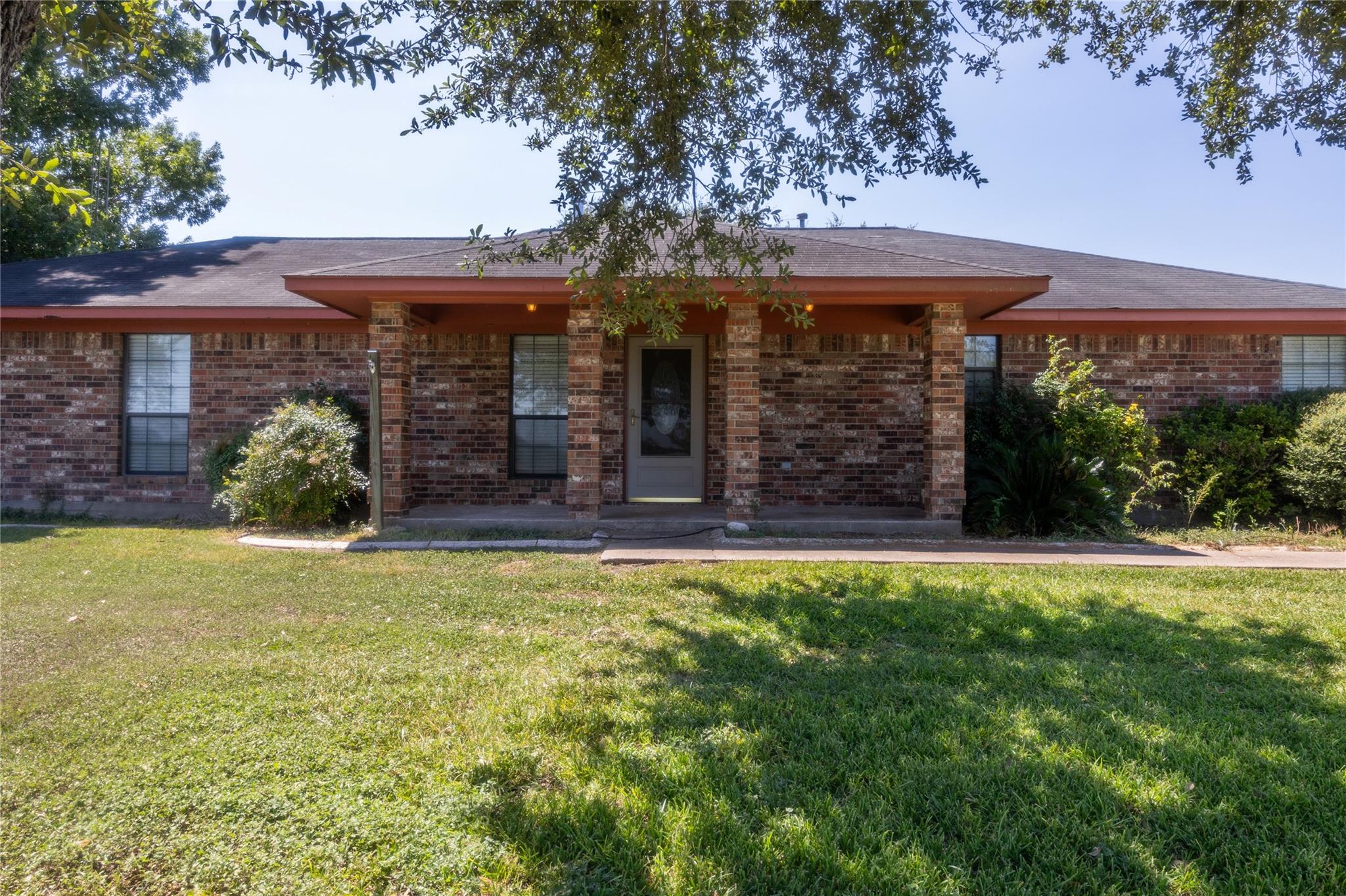 3225 Terrier Hill Lane Brenham TX 77833