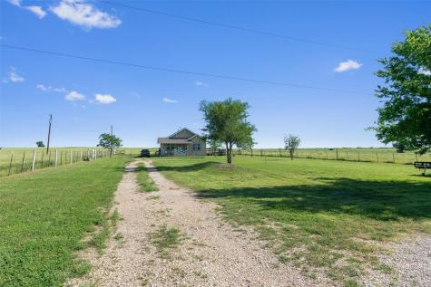 459 County Road 450 Thorndale TX 76577