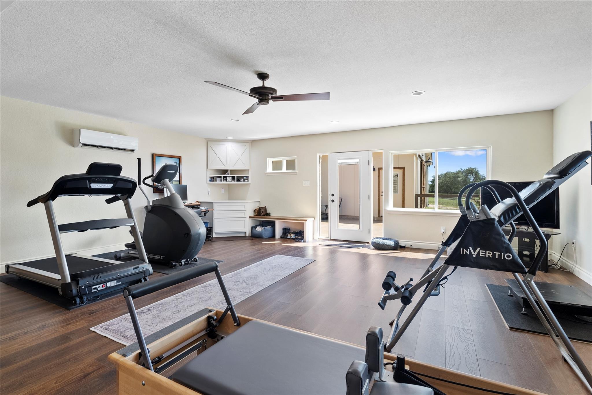 2055 County Road 284 Liberty Hill TX 78642