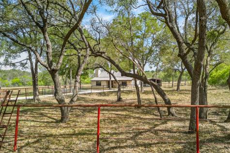 1077 Burdette Wells Road Lockhart TX 78644
