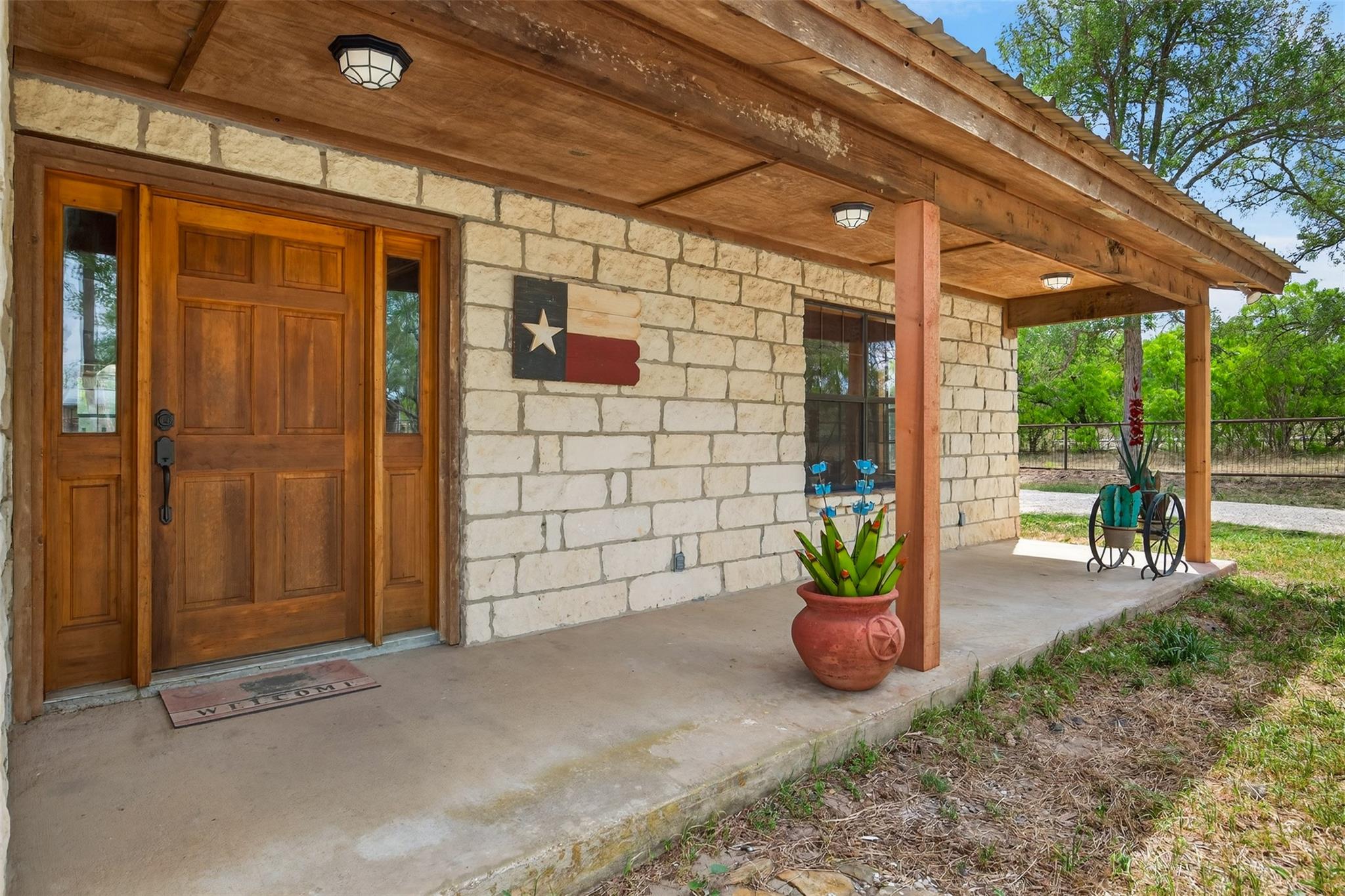 1077 Burdette Wells Road Lockhart TX 78644
