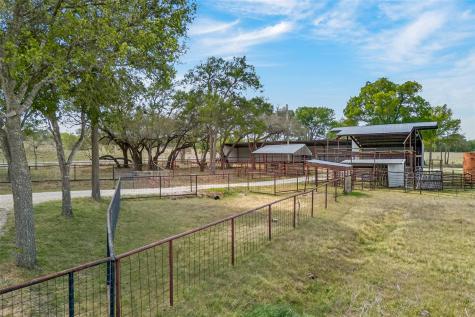 1077 Burdette Wells Road Lockhart TX 78644