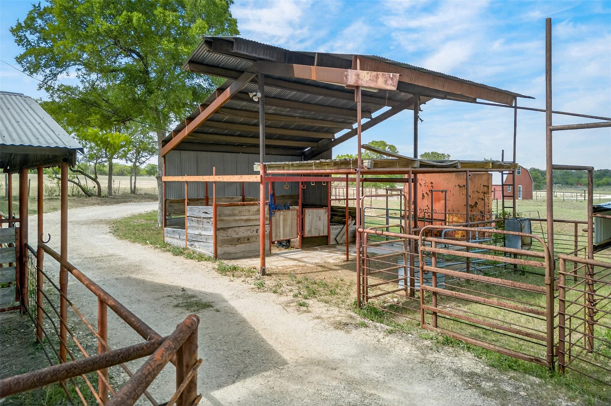 1077 Burdette Wells Road Lockhart TX 78644