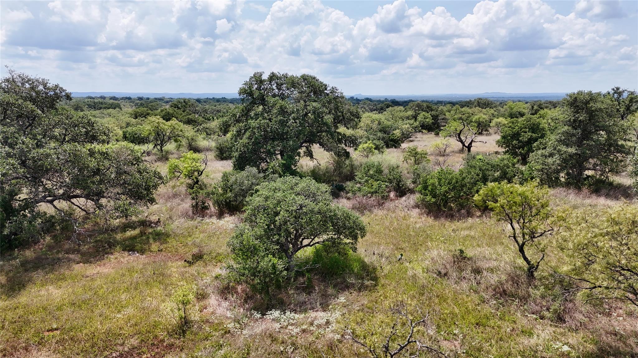 00 Cr 103 Llano TX 78643
