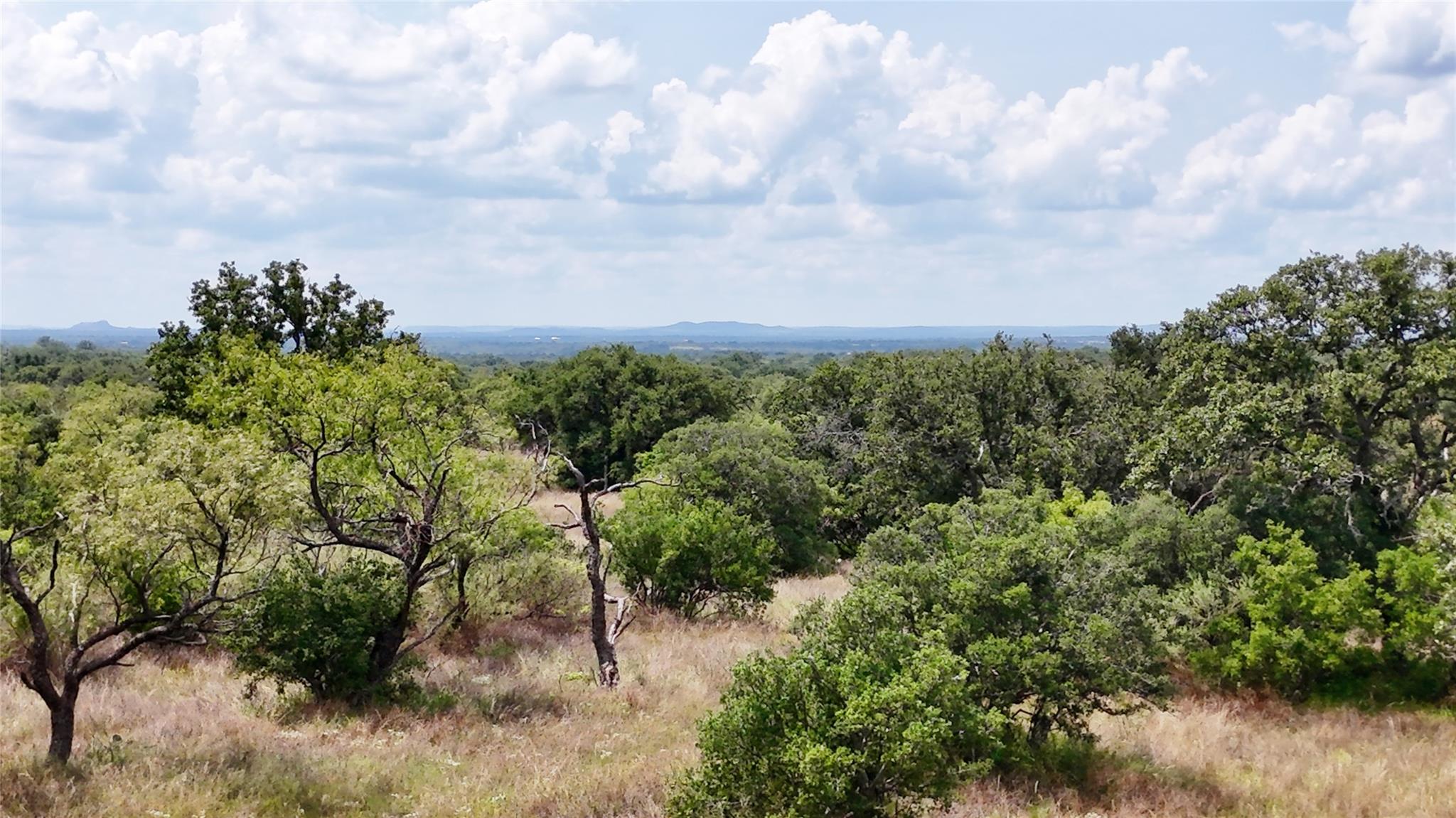 00 Cr 103 Llano TX 78643