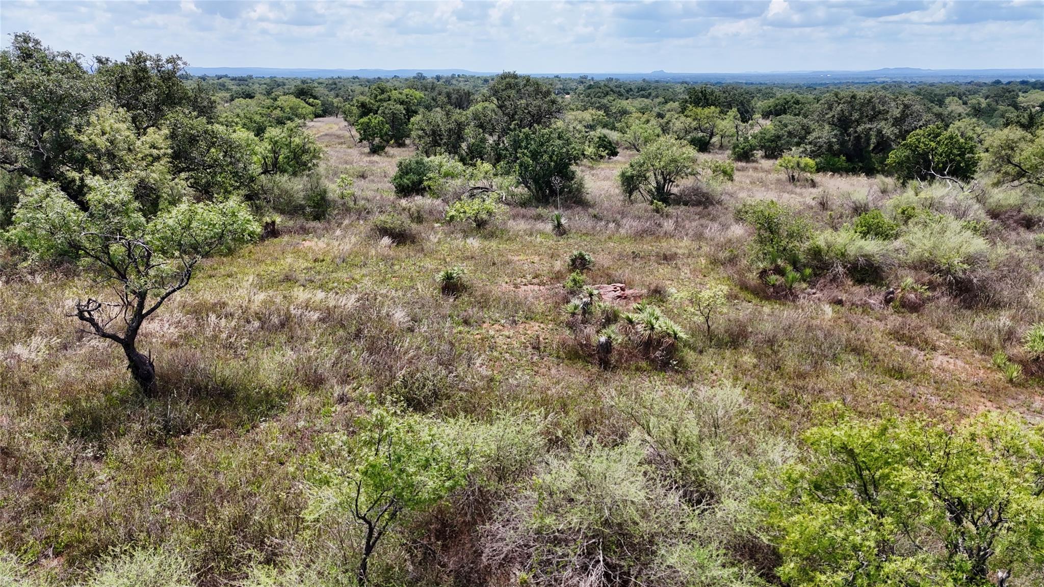 00 Cr 103 Llano TX 78643