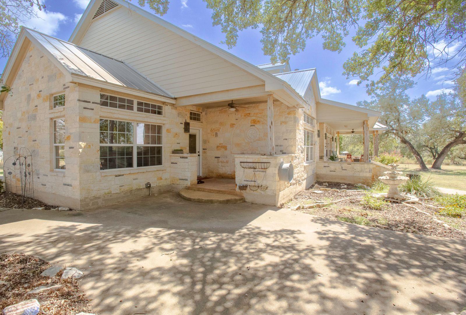 2010 County Road 233 Florence TX 76527