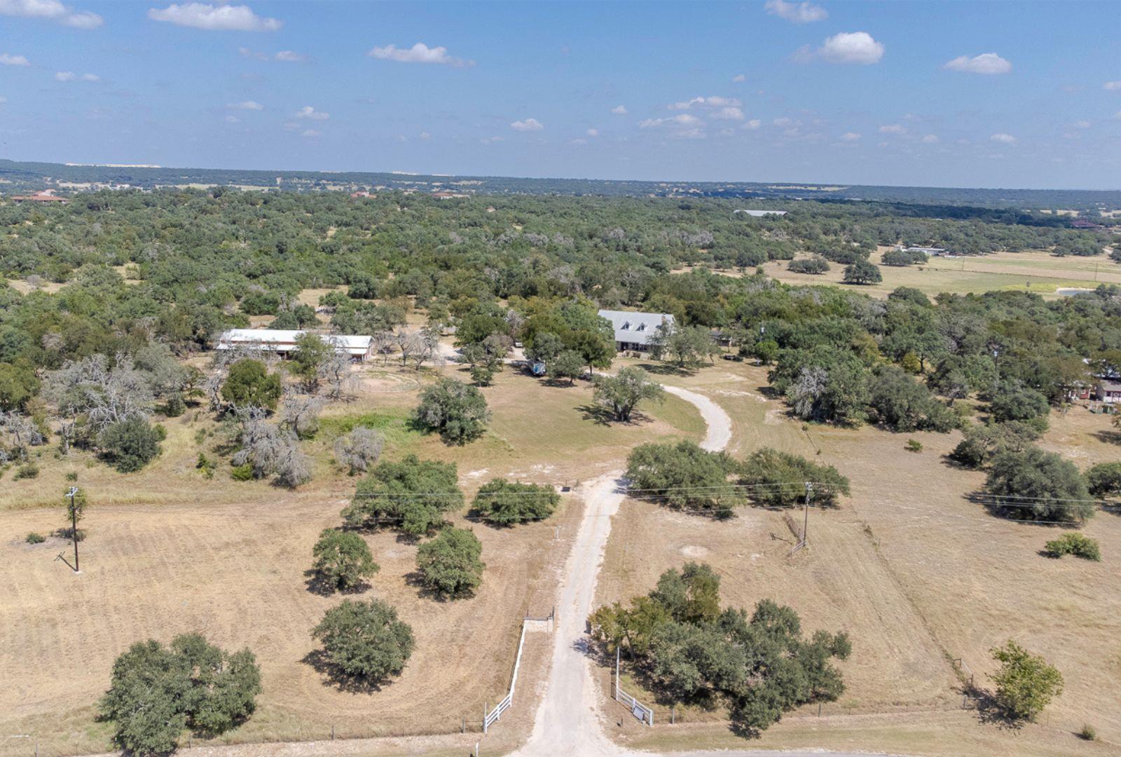 2010 County Road 233 Florence TX 76527