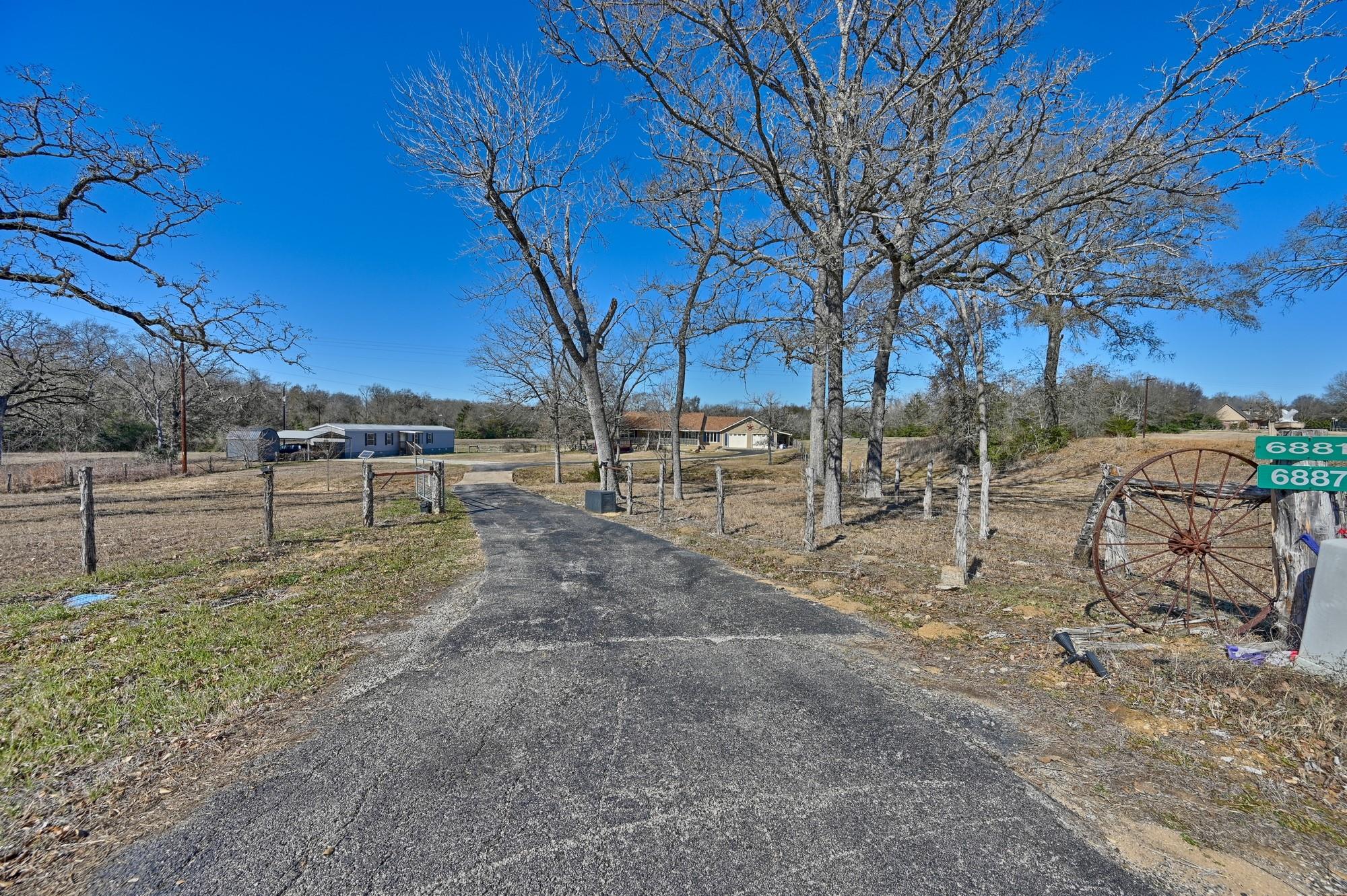 6881 Fm 2000 Caldwell TX 77836