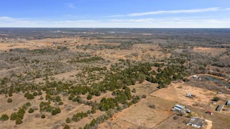 5066 Fm 535 Cedar Creek TX 78612