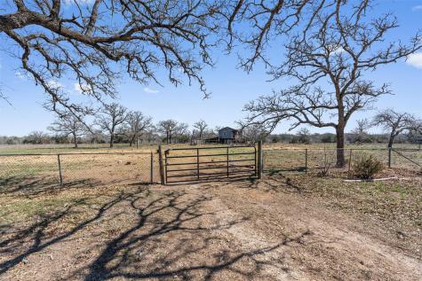 5066 Fm 535 Cedar Creek TX 78612