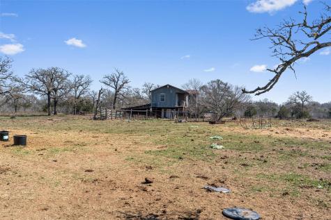 5066 Fm 535 Cedar Creek TX 78612
