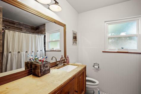 1099 Private Road 1061 Paige TX 78659