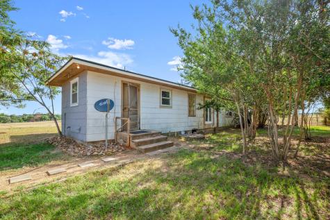 1099 Private Road 1061 Paige TX 78659