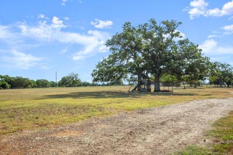 1099 Private Road 1061 Paige TX 78659
