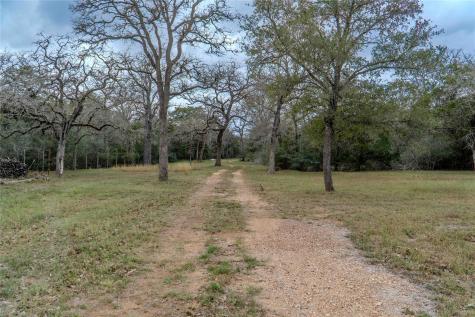 7519 Silvermine Road Harwood TX 78632