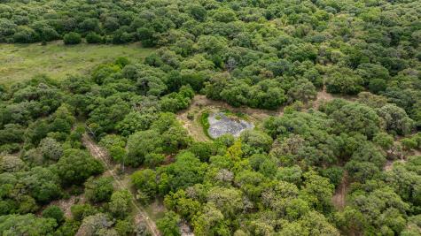 3814 Cr 19 Hallettsville TX 77964