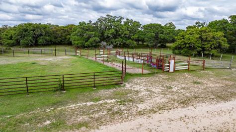 3814 Cr 19 Hallettsville TX 77964