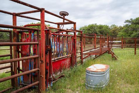 3814 Cr 19 Hallettsville TX 77964